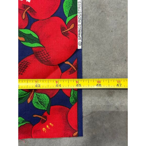 Red Apples, Fabric Panel, Springs Industries, Sewing, Bedding, ~ 250604-WH 682 - Picture 3 of 5